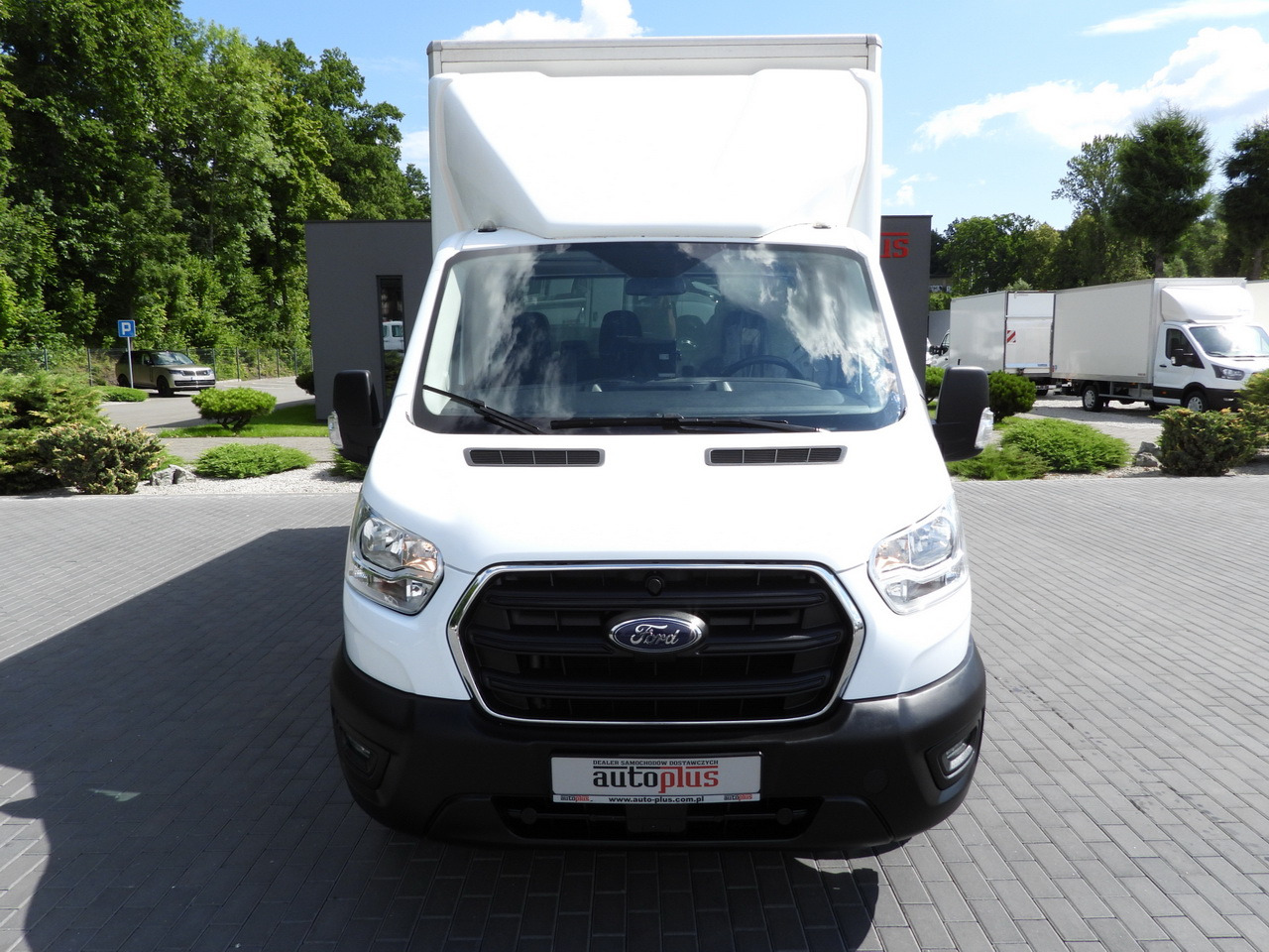 FORD TRANSIT BOX LIFT 8 PALLETS CRUISE CONTROL LED LIGHTS TWIN WHEELS AIR CONDITIONING 130HP - Фургон-рефрижератор: фото 5 FORD TRANSIT BOX LIFT 8 PALLETS CRUISE CONTROL LED LIGHTS TWIN WHEELS AIR CONDITIONING 130HP - Фургон-рефрижератор: фото 5