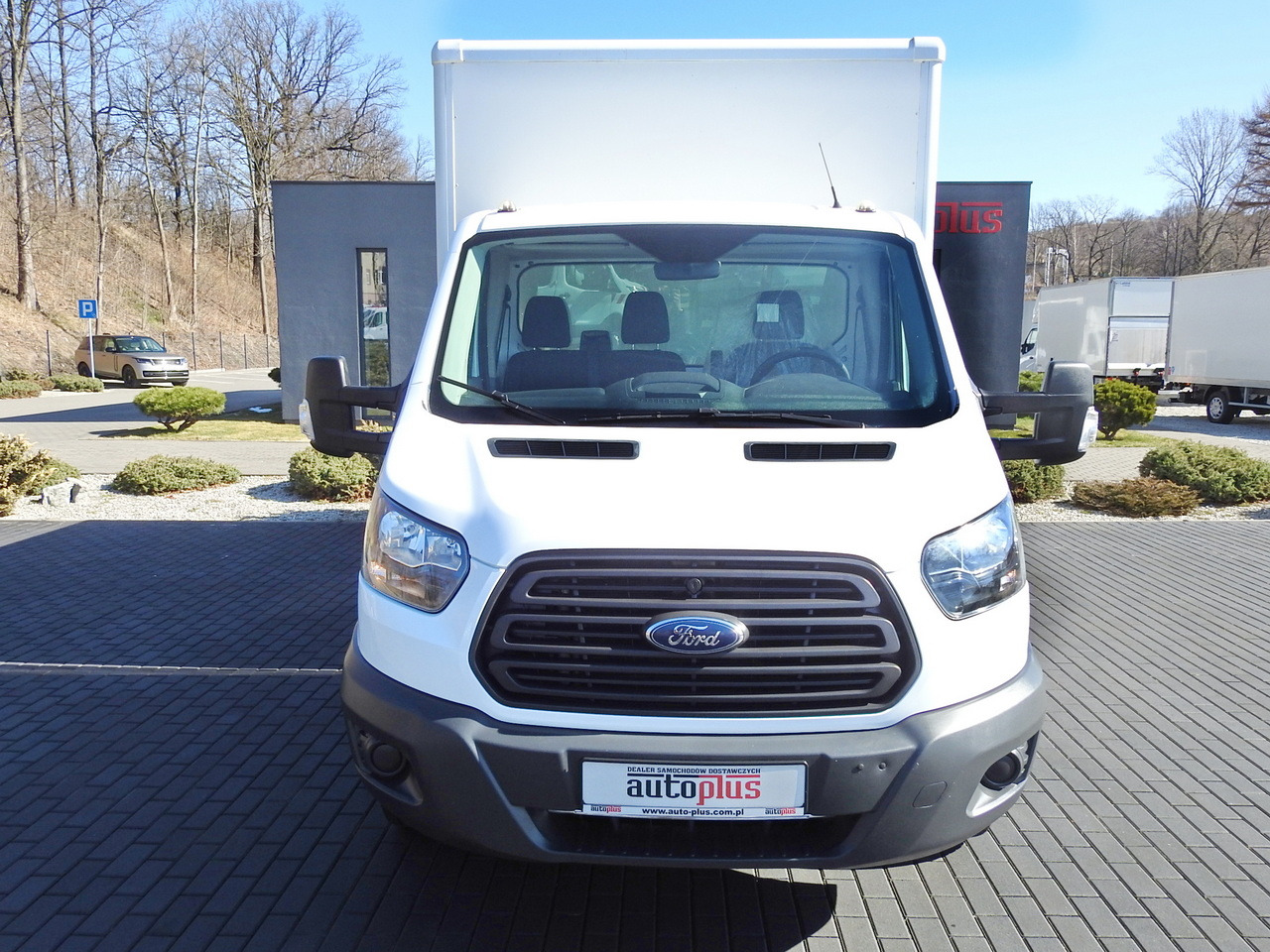 FORD TRANSIT BOX LIFT 8 PALLETS TWIN WHEELS AIR CONDITIONING 130HP - Фургон с закрытым кузовом: фото 5 FORD TRANSIT BOX LIFT 8 PALLETS TWIN WHEELS AIR CONDITIONING 130HP - Фургон с закрытым кузовом: фото 5