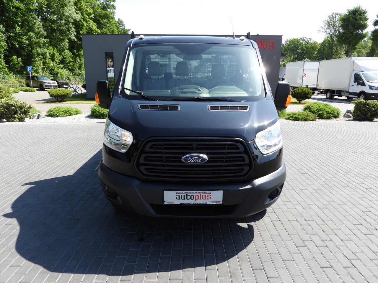 FORD TRANSIT STAKE BODY 8 PALLETS CRUISE CONTROL TWIN WHEELS AIR CONDITIONING 125HP - Малотоннажный бортовой грузовик: фото 5 FORD TRANSIT STAKE BODY 8 PALLETS CRUISE CONTROL TWIN WHEELS AIR CONDITIONING 125HP - Малотоннажный бортовой грузовик: фото 5