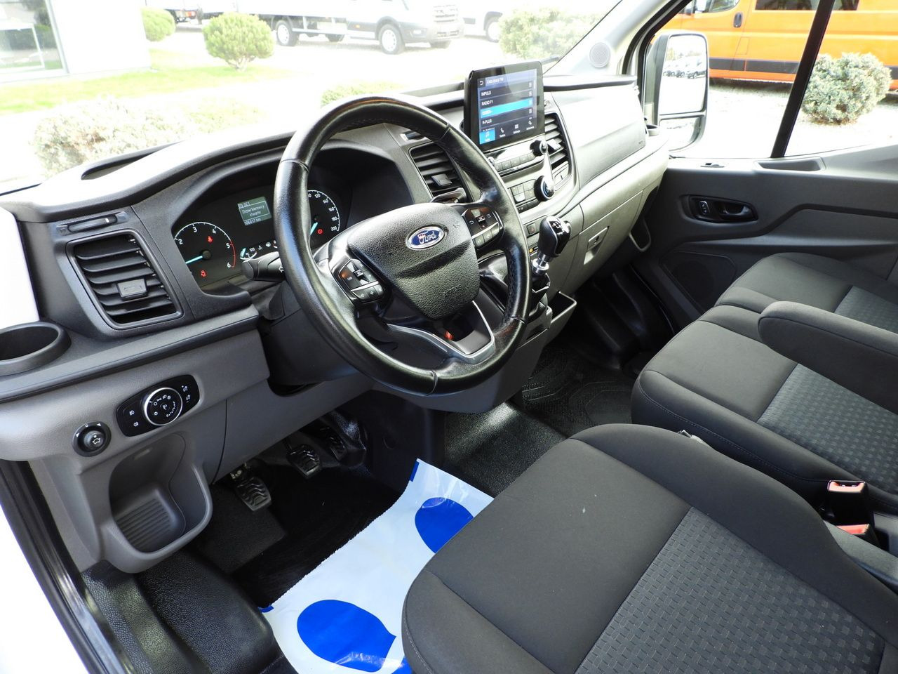 FORD TRANSIT TIPPER CRUISE CONTROL LED LIGHTS TWIN WHEELS AIR CONDITIONING 130HP - Малотоннажный самосвал: фото 2 FORD TRANSIT TIPPER CRUISE CONTROL LED LIGHTS TWIN WHEELS AIR CONDITIONING 130HP - Малотоннажный самосвал: фото 2