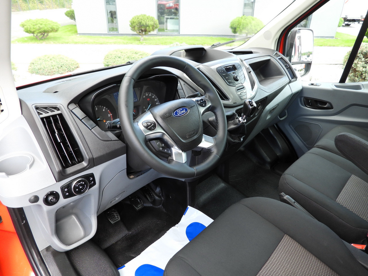 FORD TRANSIT TIPPER CRUISE CONTROL LED LIGHTS TWIN WHEELS AIR CONDITIONING 170HP - Малотоннажный самосвал: фото 2 FORD TRANSIT TIPPER CRUISE CONTROL LED LIGHTS TWIN WHEELS AIR CONDITIONING 170HP - Малотоннажный самосвал: фото 2