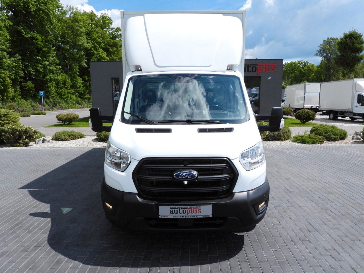 Ford TRANSIT KOFFER AUFZUG 8 PALETTEN TEMPOMAT - Фургон с закрытым кузовом: фото 5 Ford TRANSIT KOFFER AUFZUG 8 PALETTEN TEMPOMAT - Фургон с закрытым кузовом: фото 5