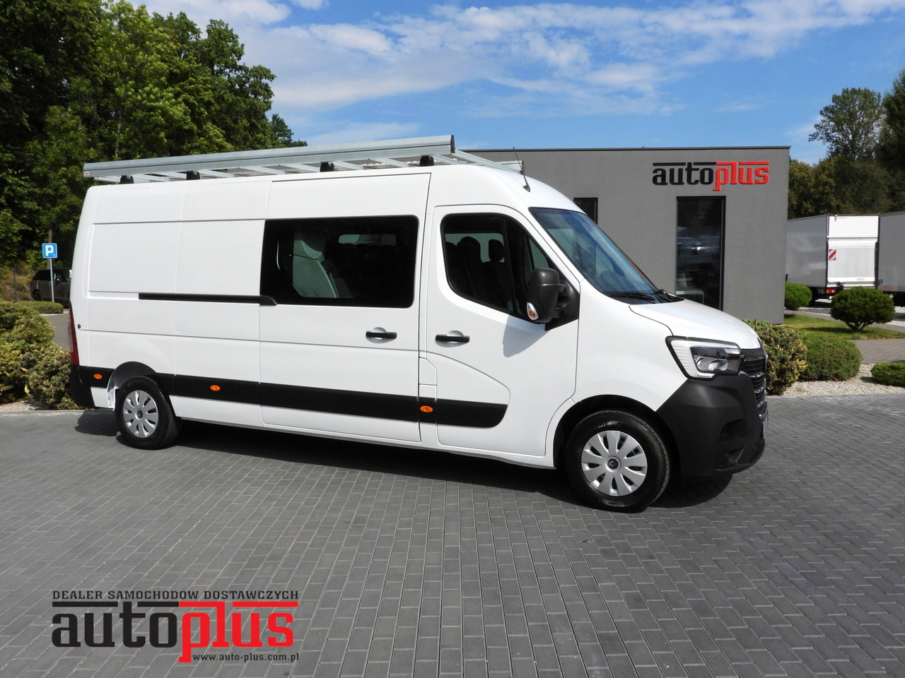 RENAULT MASTER BOX DELIVERY VAN 7 SEATS CRUISE CONTROL NAVIGATION LED LIGHTS AIR CONDITIONING 135HP - Фургон: фото 1 RENAULT MASTER BOX DELIVERY VAN 7 SEATS CRUISE CONTROL NAVIGATION LED LIGHTS AIR CONDITIONING 135HP - Фургон: фото 1