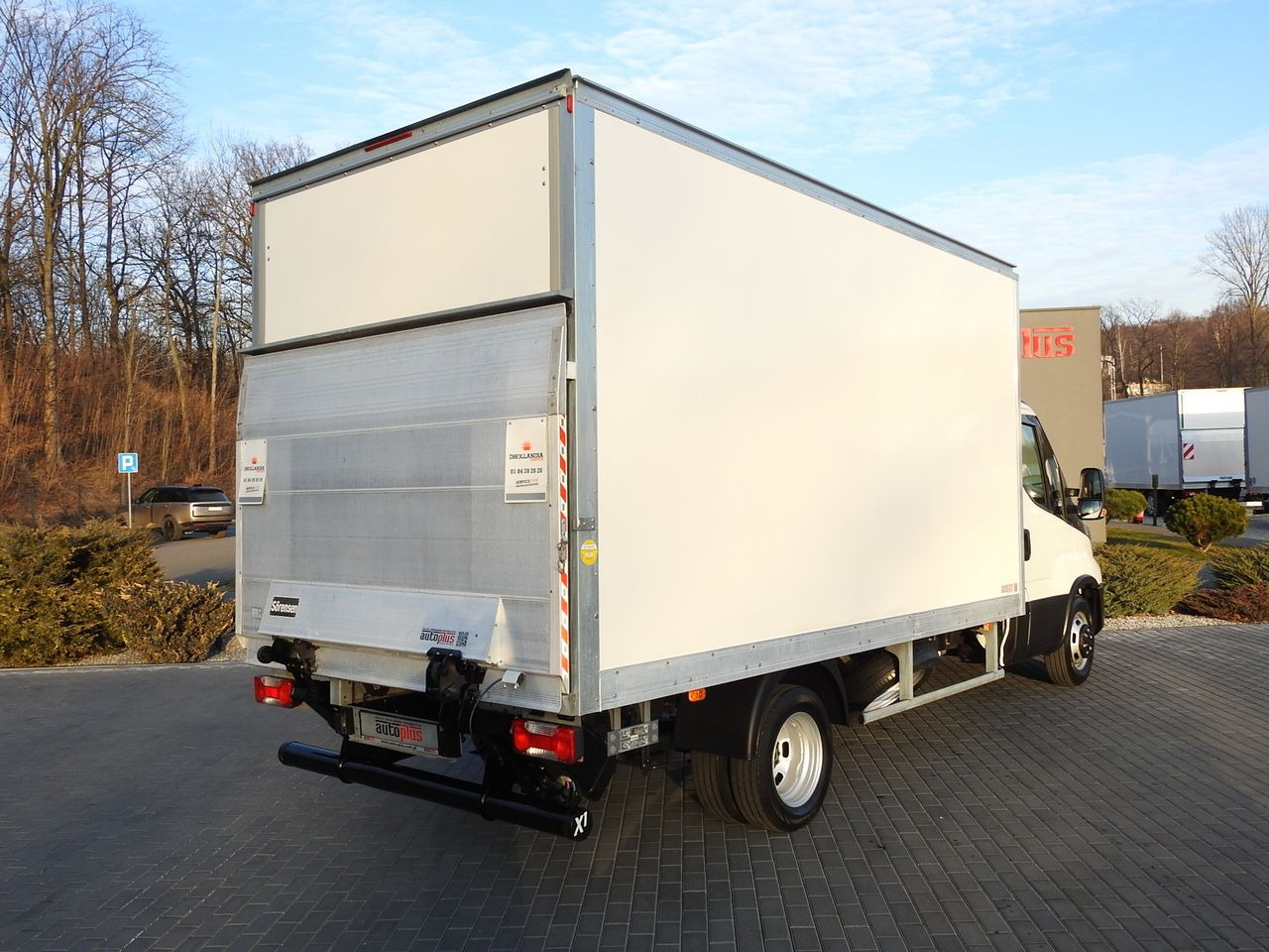IVECO DAILY 35S16 BOX LIFT 8 PALLETS CRUISE CONTROL AIR CONDITIONING TWIN WHEELS 160HP - Фургон-рефрижератор: фото 3 IVECO DAILY 35S16 BOX LIFT 8 PALLETS CRUISE CONTROL AIR CONDITIONING TWIN WHEELS 160HP - Фургон-рефрижератор: фото 3