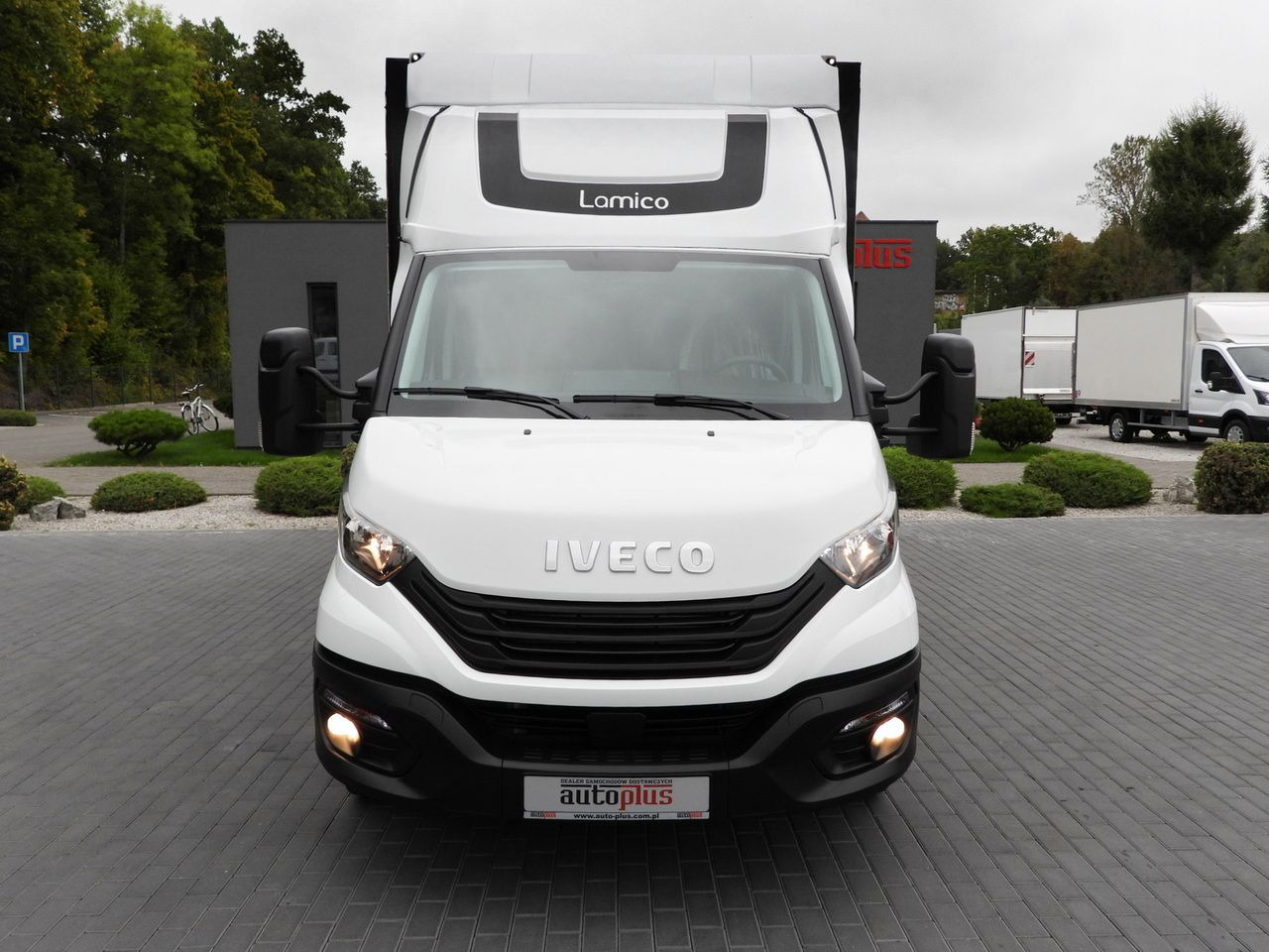 IVECO DAILY 35S18 TARPAULIN 10 PALLETS WEBASTO CRUISE CONTROL PNEUMATICS AIR CONDITIONING 180HP - Тентованный фургон: фото 5 IVECO DAILY 35S18 TARPAULIN 10 PALLETS WEBASTO CRUISE CONTROL PNEUMATICS AIR CONDITIONING 180HP - Тентованный фургон: фото 5