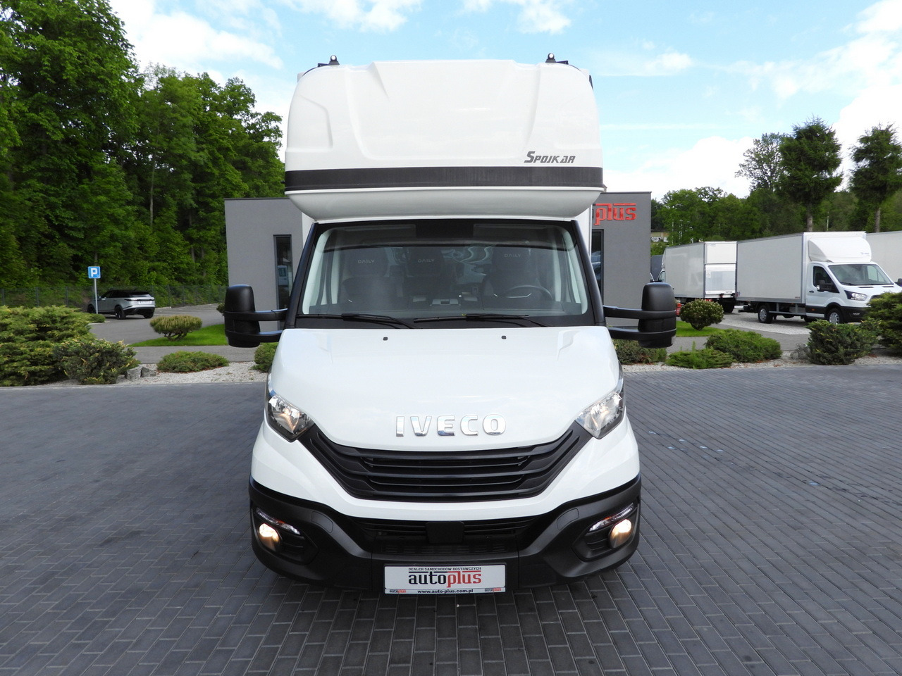 IVECO DAILY 35S18 TARPAULIN LIFT 8 PALLETS WEBASTO CRUISE CONTROL AIR CONDITIONING 180HP - Тентованный фургон: фото 5 IVECO DAILY 35S18 TARPAULIN LIFT 8 PALLETS WEBASTO CRUISE CONTROL AIR CONDITIONING 180HP - Тентованный фургон: фото 5