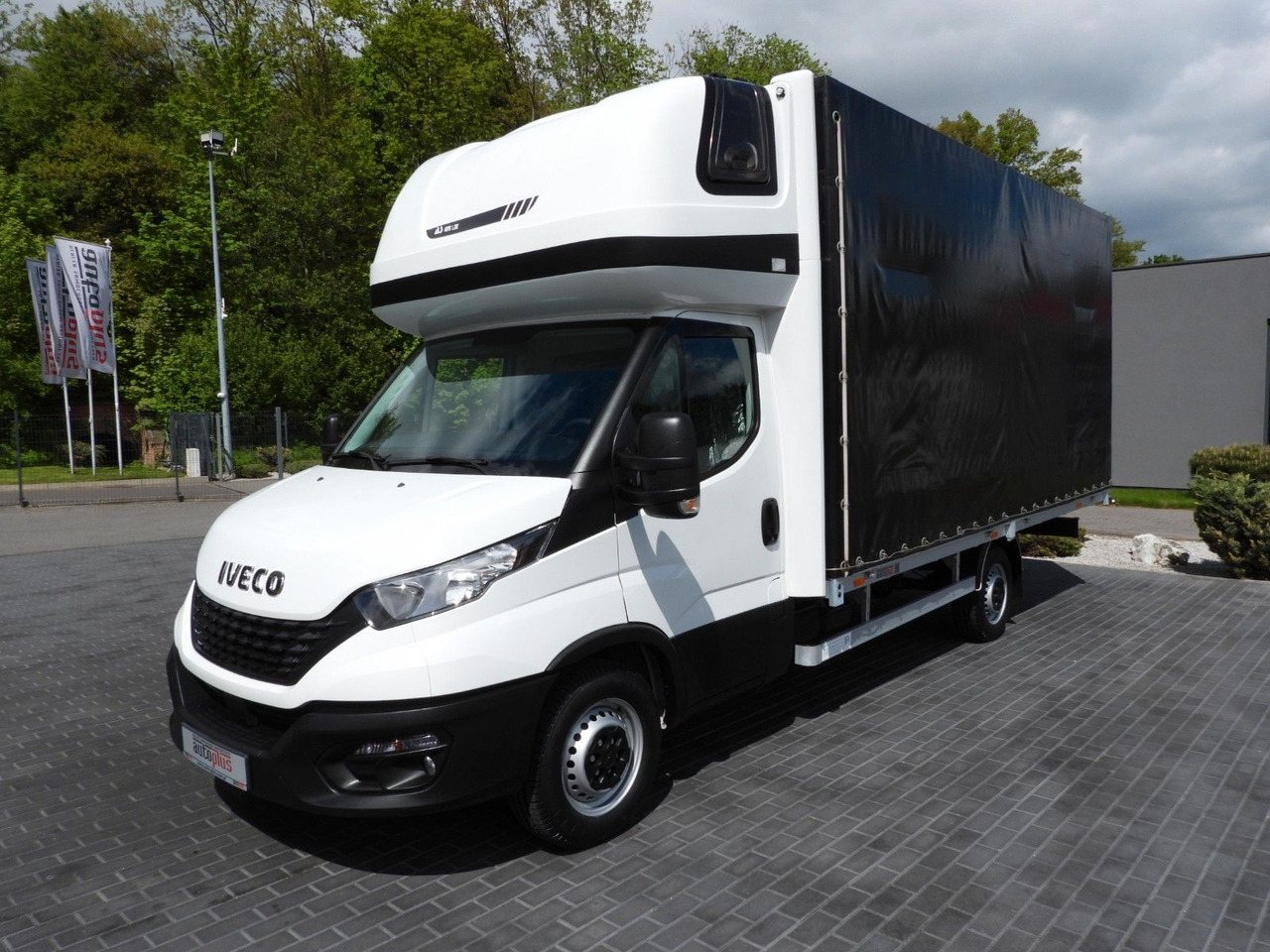 Тентованный фургон Iveco DAILY  35S18 PRITSCHE PLANE 10 PALETTEN WEBASTO: фото 6