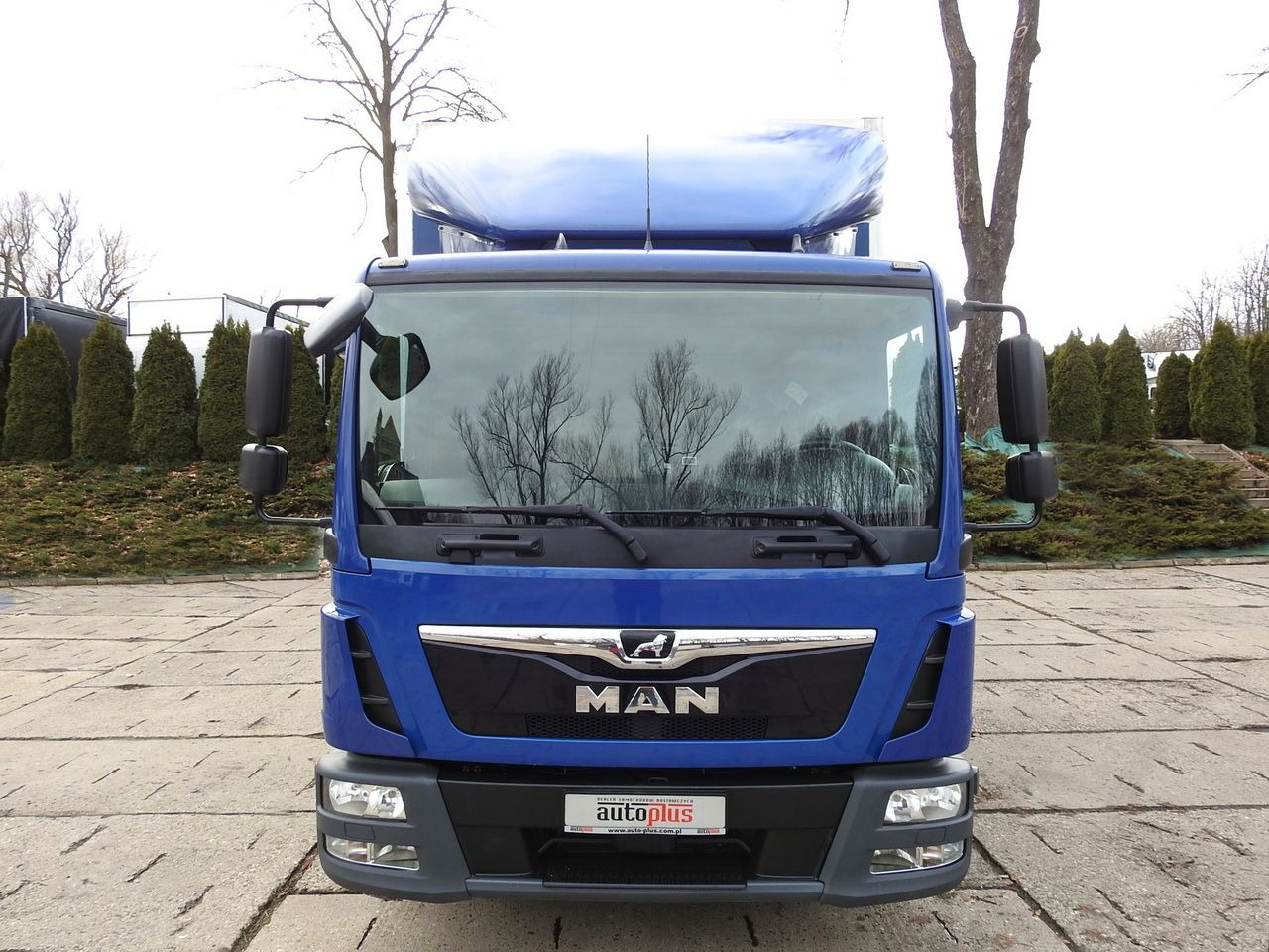 MAN TGL 12.220 BOX LIFT 18 PALLETS CRUISE CONTROLAIR CONDITIONING PNEUMATICS AUTOMATIC TWIN WHEELS 220HP - Фургон с закрытым кузовом: фото 5 MAN TGL 12.220 BOX LIFT 18 PALLETS CRUISE CONTROLAIR CONDITIONING PNEUMATICS AUTOMATIC TWIN WHEELS 220HP - Фургон с закрытым кузовом: фото 5