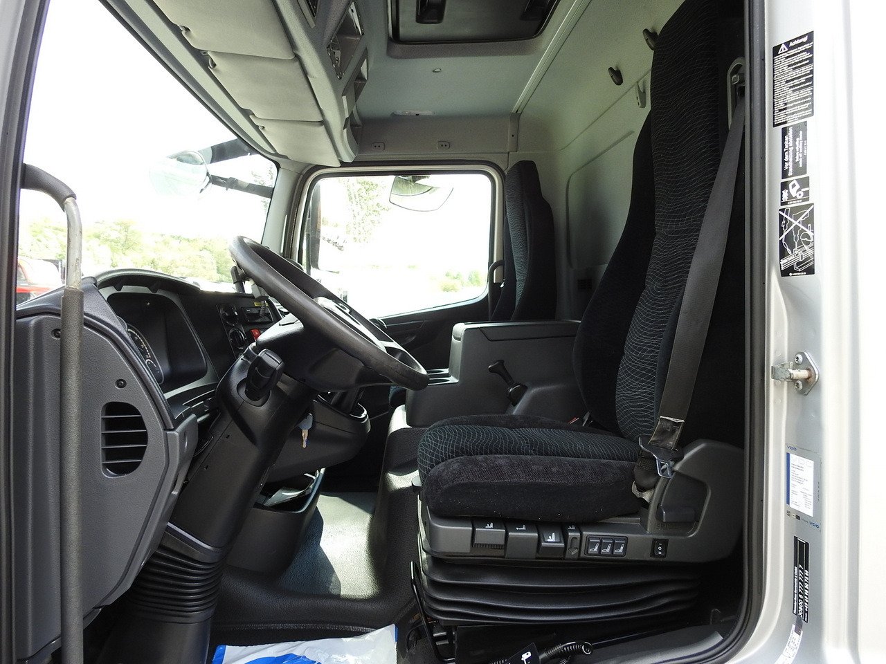 Тентованный фургон MERCEDES ATEGO 1221 TARPAULIN LIFT 16 PALLETS WEBASTO AIR CONDITIONING PNEUMATICS TWIN WHEELS  230HP: фото 38