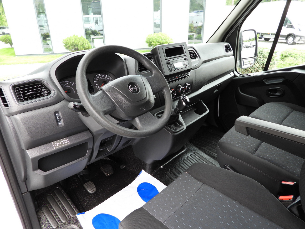 OPEL MOVANO TIPPER DOUBLE CABIN DOKA 7 SEATS LED LIGHTS TWIN WHEELS AIR CONDITIONING 145HP - Самосвал: фото 2 OPEL MOVANO TIPPER DOUBLE CABIN DOKA 7 SEATS LED LIGHTS TWIN WHEELS AIR CONDITIONING 145HP - Самосвал: фото 2
