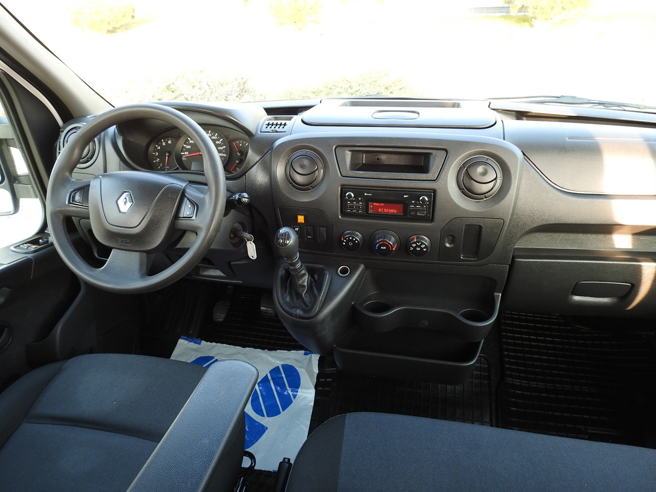 Цельнометаллический фургон RENAULT MASTER BOX DELIVERY VAN 7 SEATS CRUISE CONTROL AIR CONDITIONING 130HP: фото 23 Цельнометаллический фургон RENAULT MASTER BOX DELIVERY VAN 7 SEATS CRUISE CONTROL AIR CONDITIONING 130HP: фото 23