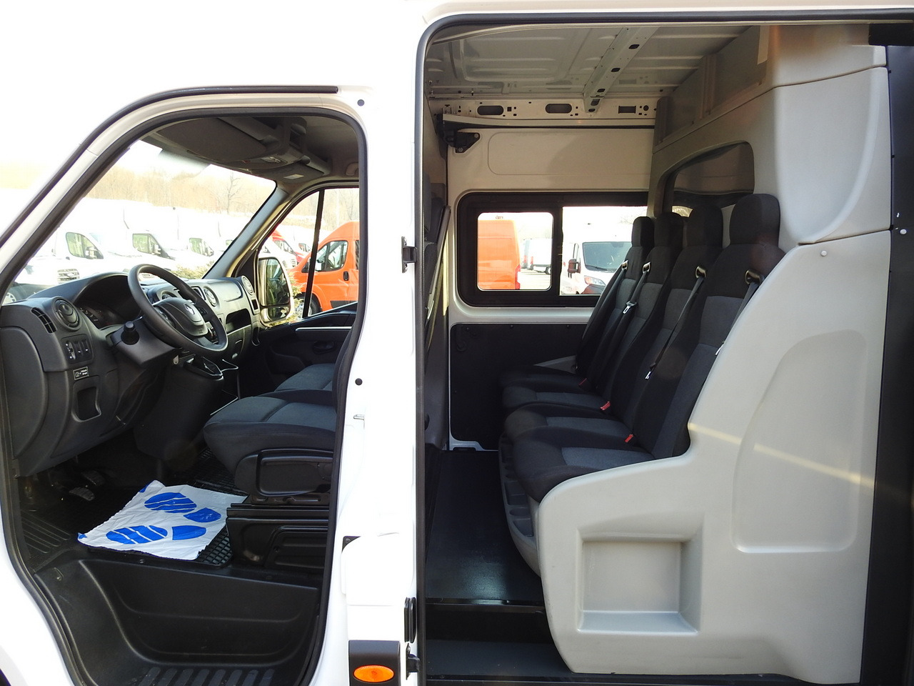 Цельнометаллический фургон RENAULT MASTER BOX DELIVERY VAN 7 SEATS CRUISE CONTROL AIR CONDITIONING 130HP: фото 32 Цельнометаллический фургон RENAULT MASTER BOX DELIVERY VAN 7 SEATS CRUISE CONTROL AIR CONDITIONING 130HP: фото 32