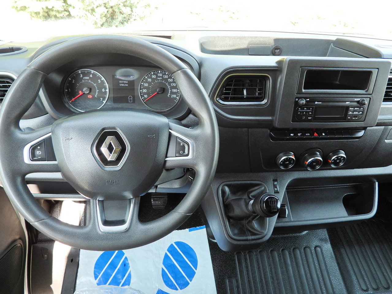 Фургон с закрытым кузовом RENAULT MASTER  BOX LIFT 8 PALLETS CRUISE CONTROL LED LIGHTS AIR CONDITIONING  165HP: фото 30