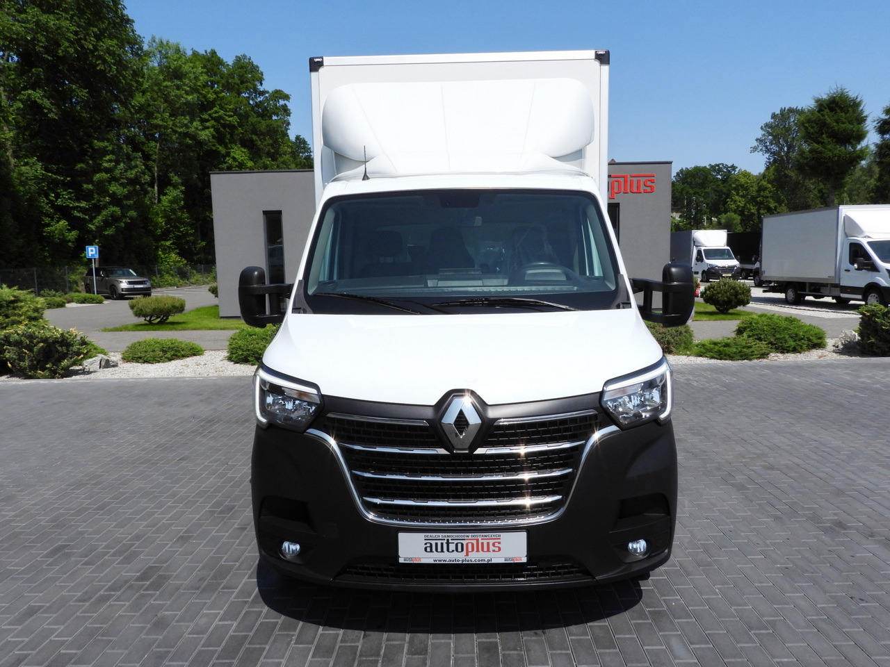 RENAULT MASTER BOX LIFT 8 PALLETS CRUISE CONTROL LED LIGHTS AIR CONDITIONING 165HP - Фургон с закрытым кузовом: фото 5 RENAULT MASTER BOX LIFT 8 PALLETS CRUISE CONTROL LED LIGHTS AIR CONDITIONING 165HP - Фургон с закрытым кузовом: фото 5