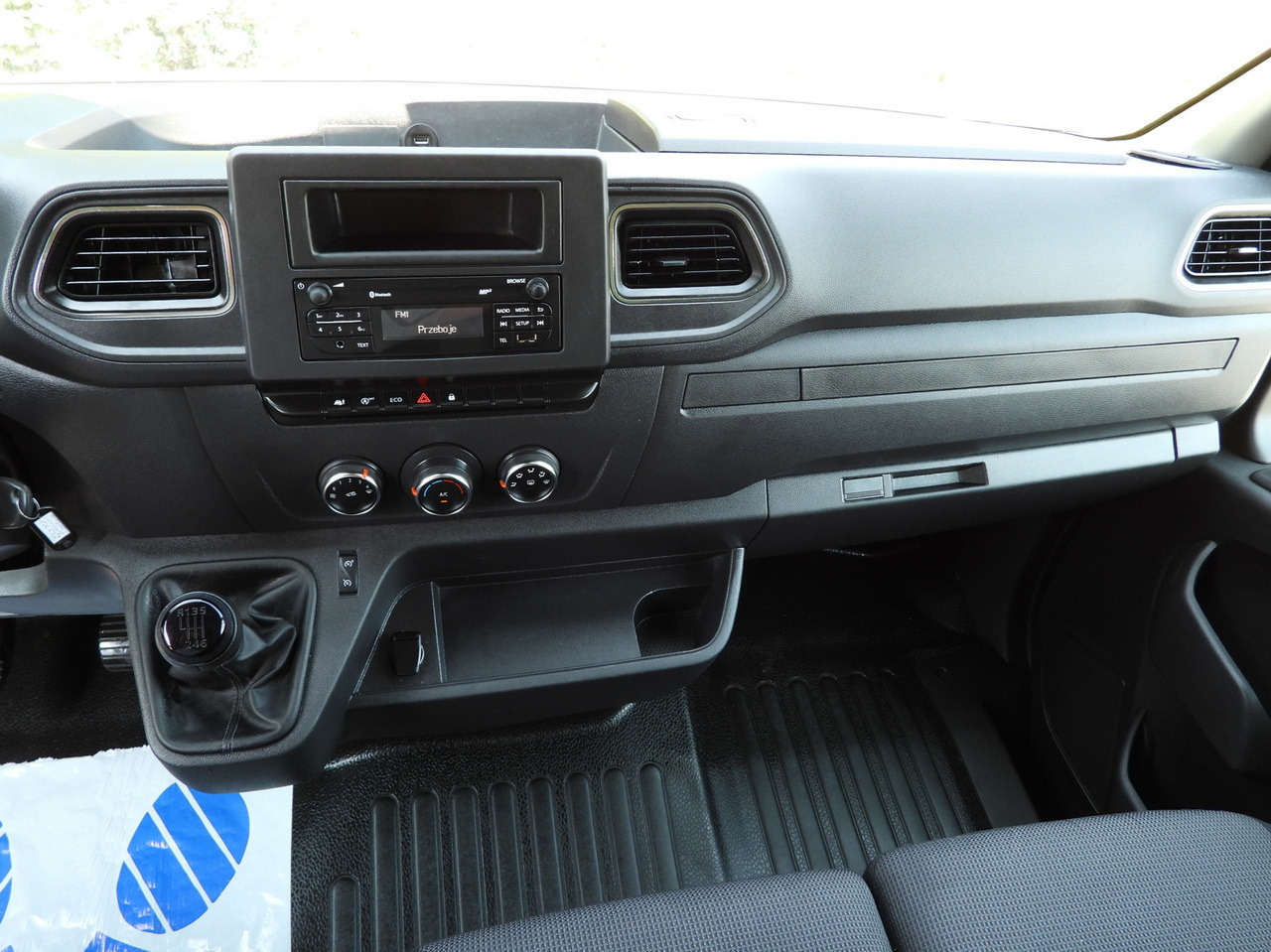 Фургон с закрытым кузовом RENAULT MASTER  BOX LIFT 8 PALLETS CRUISE CONTROL LED LIGHTS AIR CONDITIONING  165HP: фото 33