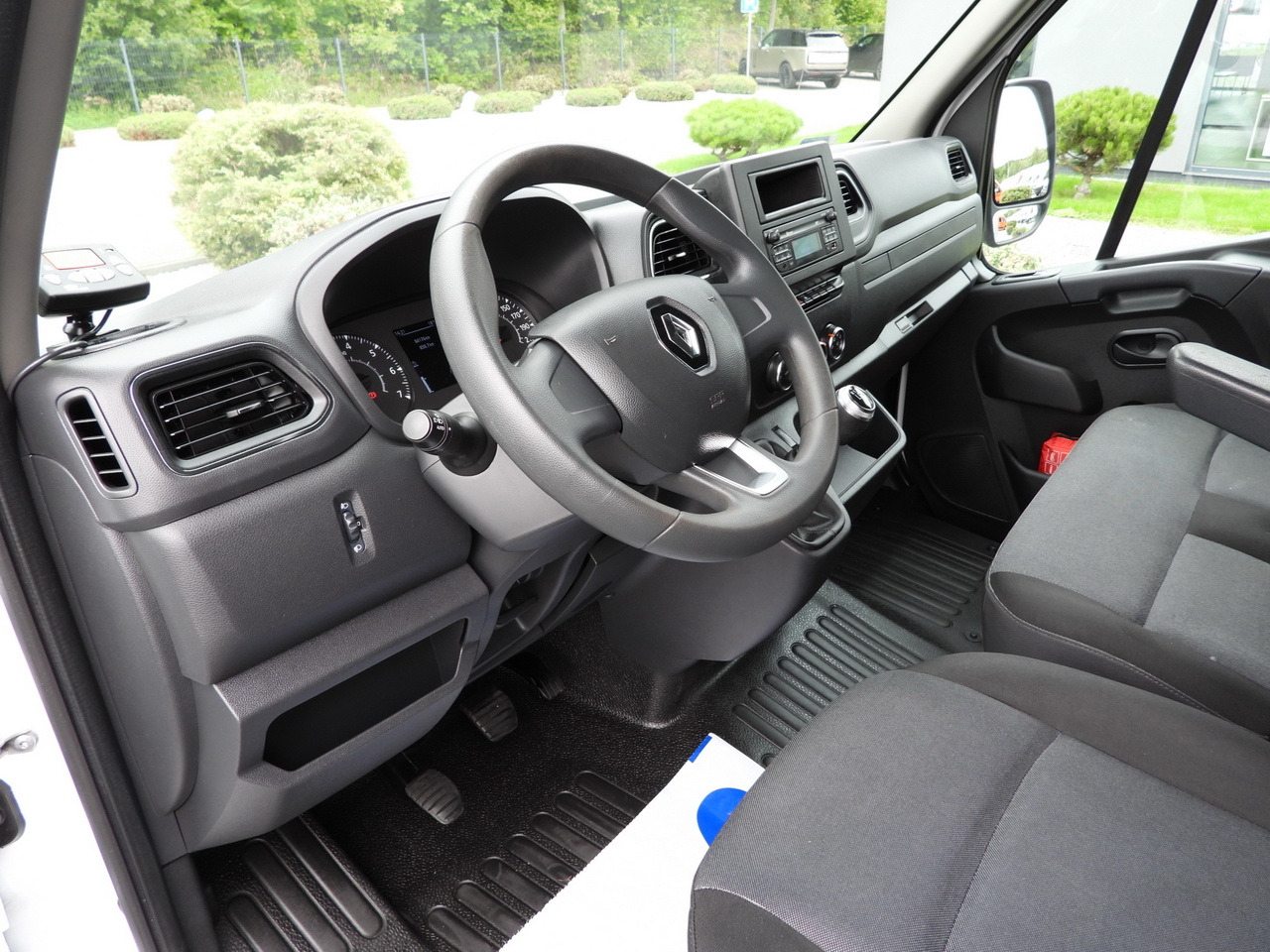 RENAULT MASTER REGRIGERATOR BOX 1*C LED LIGHTS AIR CONDITIONING 165HP - Фургон-рефрижератор: фото 2 RENAULT MASTER REGRIGERATOR BOX 1*C LED LIGHTS AIR CONDITIONING 165HP - Фургон-рефрижератор: фото 2