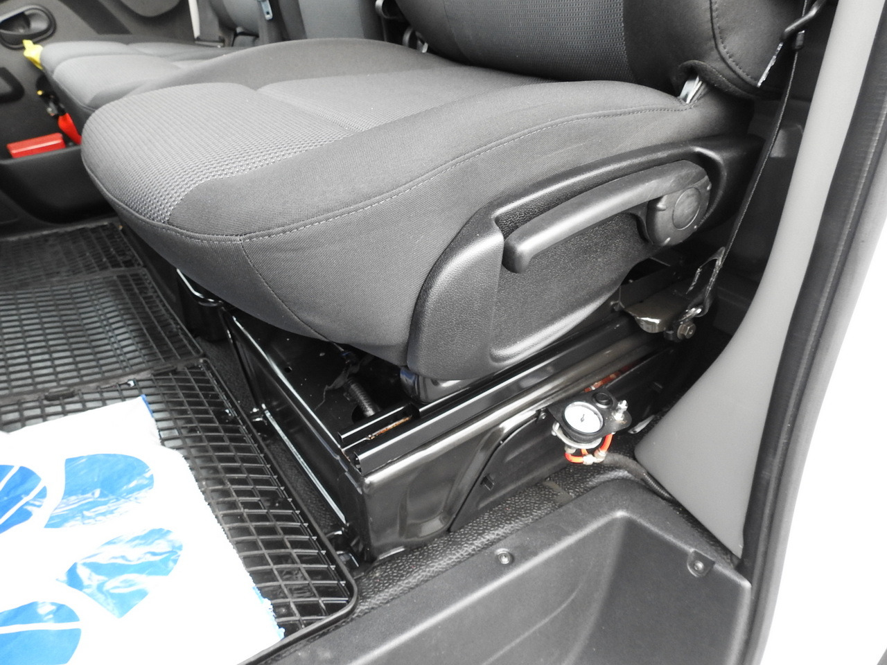 Тентованный фургон RENAULT MASTER TARPAULIN 10 PALLETS WEBASTO CRUISE CONTROL AIR CONDITIONING LED LIGHTS PNEUMATICS  165HP: фото 31