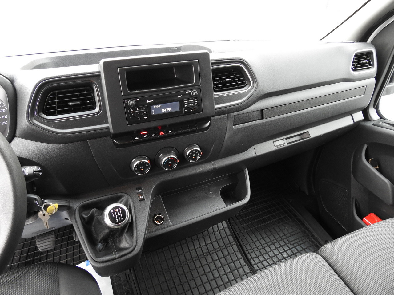 Тентованный фургон RENAULT MASTER TARPAULIN 10 PALLETS WEBASTO CRUISE CONTROL AIR CONDITIONING LED LIGHTS PNEUMATICS  165HP: фото 37