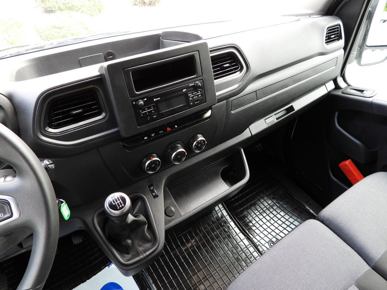 RENAULT MASTER TARPAULIN 10 PALLETS WEBASTO CRUISE CONTROL LED LIGHTS PNEUMATICS AIR CONDITIONING  165HP в лизинг RENAULT MASTER TARPAULIN 10 PALLETS WEBASTO CRUISE CONTROL LED LIGHTS PNEUMATICS AIR CONDITIONING  165HP: фото 32