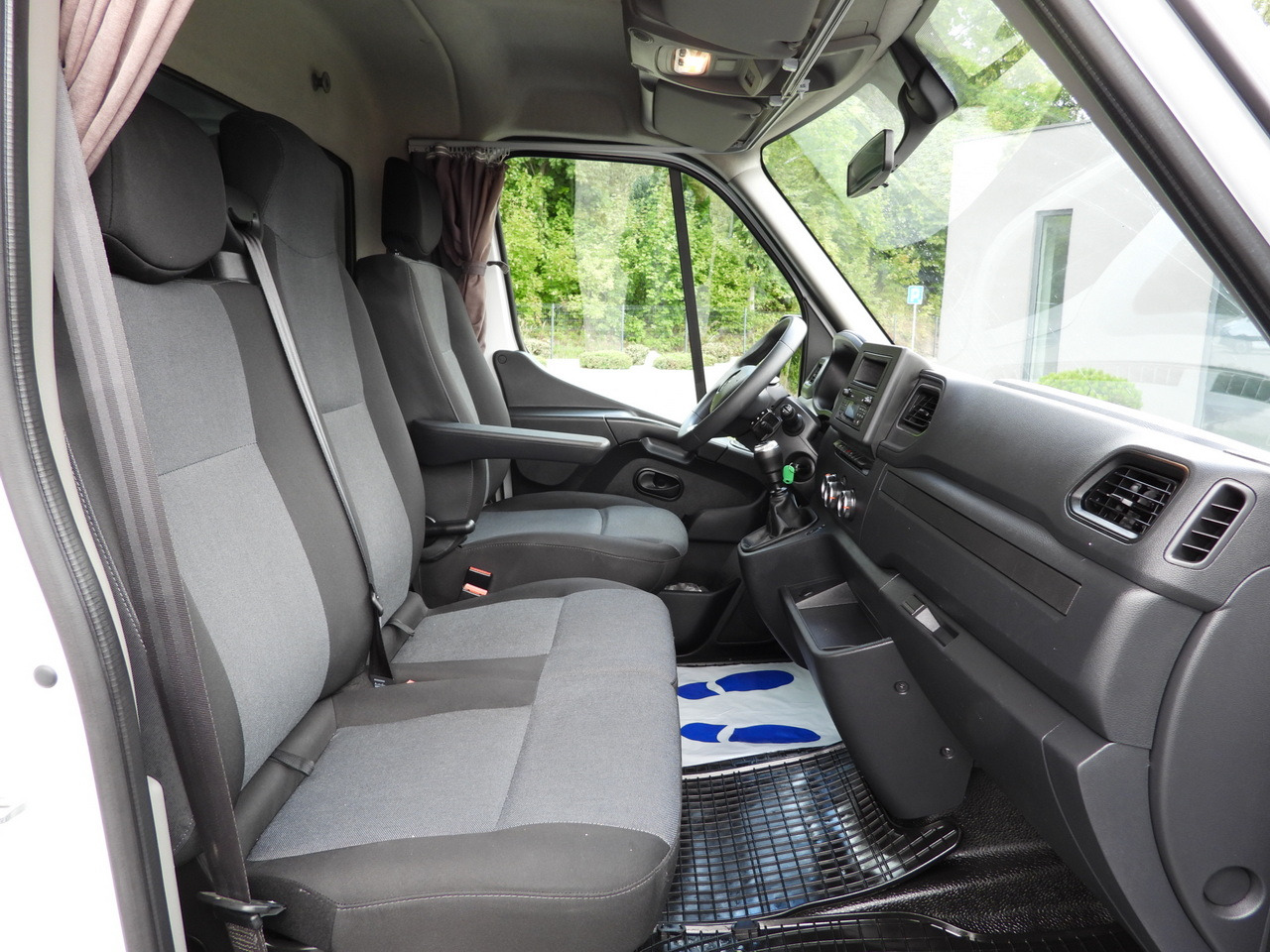 RENAULT MASTER TARPAULIN 10 PALLETS WEBASTO CRUISE CONTROL LED LIGHTS PNEUMATICS AIR CONDITIONING  165HP в лизинг RENAULT MASTER TARPAULIN 10 PALLETS WEBASTO CRUISE CONTROL LED LIGHTS PNEUMATICS AIR CONDITIONING  165HP: фото 36