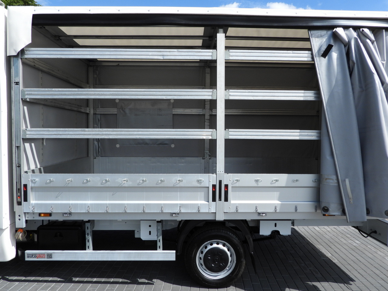 Тентованный фургон RENAULT MASTER TARPAULIN 8 PALLETS WEBASTO CRUISE CONTROL LED LIGHTS PNEUMATICS AIR CONDITIONING  165HP: фото 24
