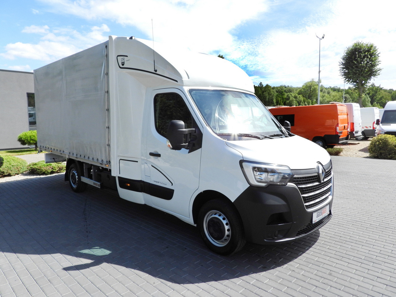 RENAULT MASTER TARPAULIN 8 PALLETS WEBASTO CRUISE CONTROL LED LIGHTS PNEUMATICS AIR CONDITIONING 165HP - Тентованный фургон: фото 4 RENAULT MASTER TARPAULIN 8 PALLETS WEBASTO CRUISE CONTROL LED LIGHTS PNEUMATICS AIR CONDITIONING 165HP - Тентованный фургон: фото 4