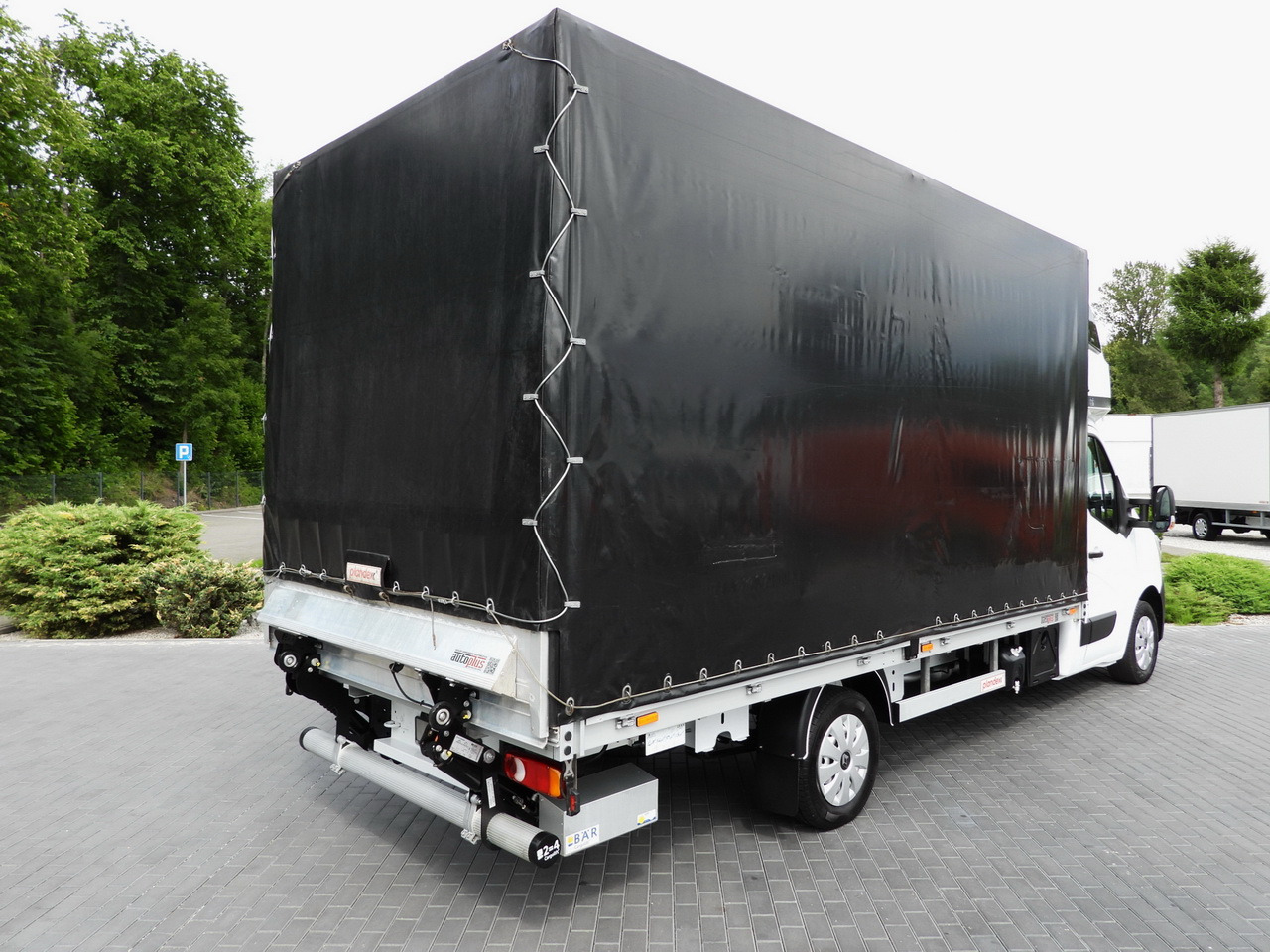 RENAULT MASTER TARPAULIN LIFT 9 PALLETS WEBASTO CRUISE CONTROL LED LIGHTS PNEUMATICS AIR CONDITIONING 165HP - Тентованный фургон: фото 3 RENAULT MASTER TARPAULIN LIFT 9 PALLETS WEBASTO CRUISE CONTROL LED LIGHTS PNEUMATICS AIR CONDITIONING 165HP - Тентованный фургон: фото 3