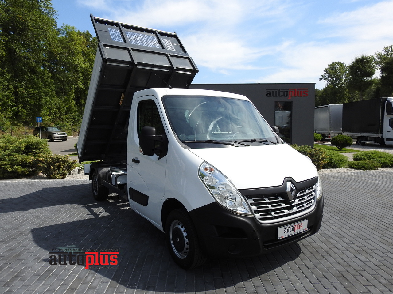 RENAULT MASTER TIPPER 130HP - Малотоннажный самосвал: фото 1 RENAULT MASTER TIPPER 130HP - Малотоннажный самосвал: фото 1