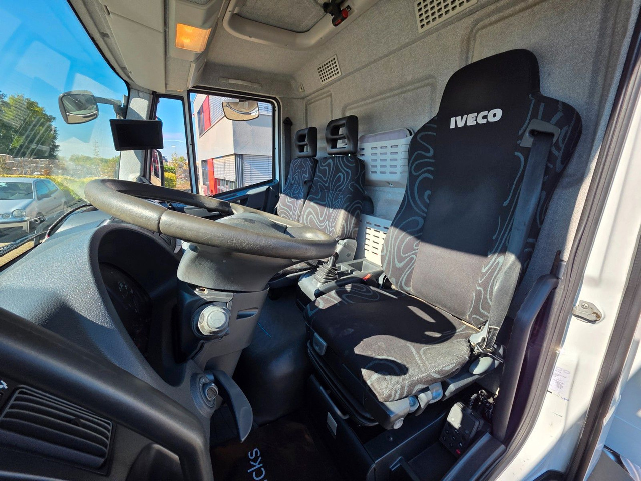 Грузовик с закрытым кузовом Iveco Eurocargo 120E28 / Ladebordwand: фото 31