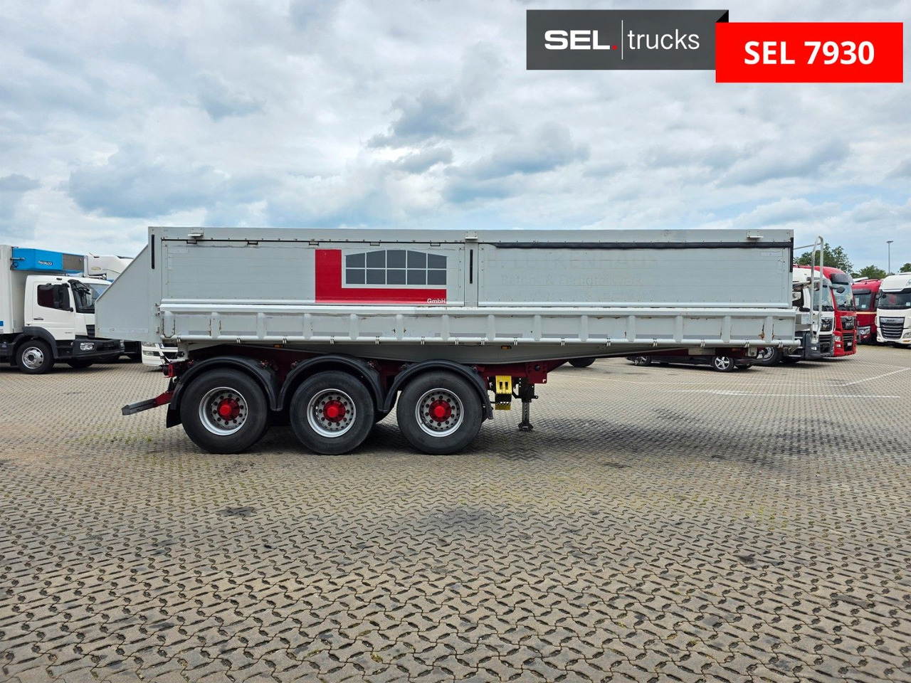 Kempf SK35/3 / 2 Seiten Kipper / Pendelplappe rechts ! - Самосвальный полуприцеп: фото 4 Kempf SK35/3 / 2 Seiten Kipper / Pendelplappe rechts ! - Самосвальный полуприцеп: фото 4