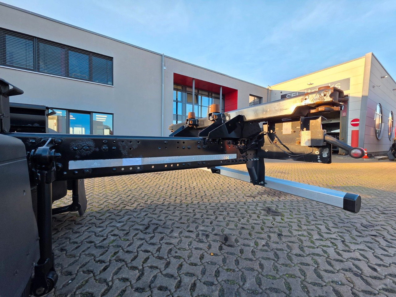 Грузовик-контейнеровоз/ Сменный кузов MAN TGX 18.460 4X2 LL / Standklimaanlage: фото 21