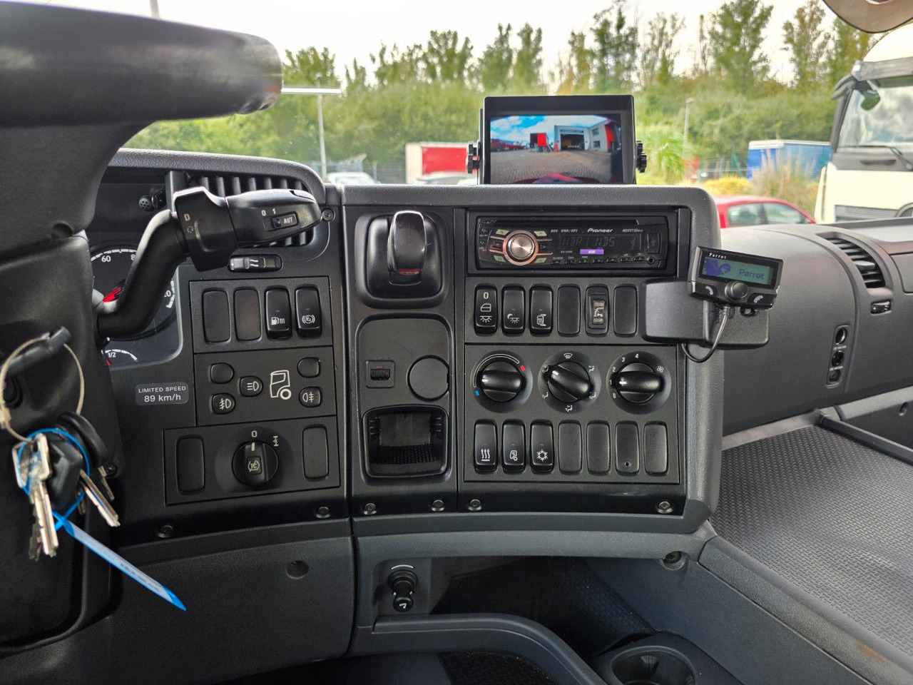 Автоманипулятор Scania G 360 LB4X2MNA / Retarder / Ohne Fernbedienung: фото 40 Автоманипулятор Scania G 360 LB4X2MNA / Retarder / Ohne Fernbedienung: фото 40