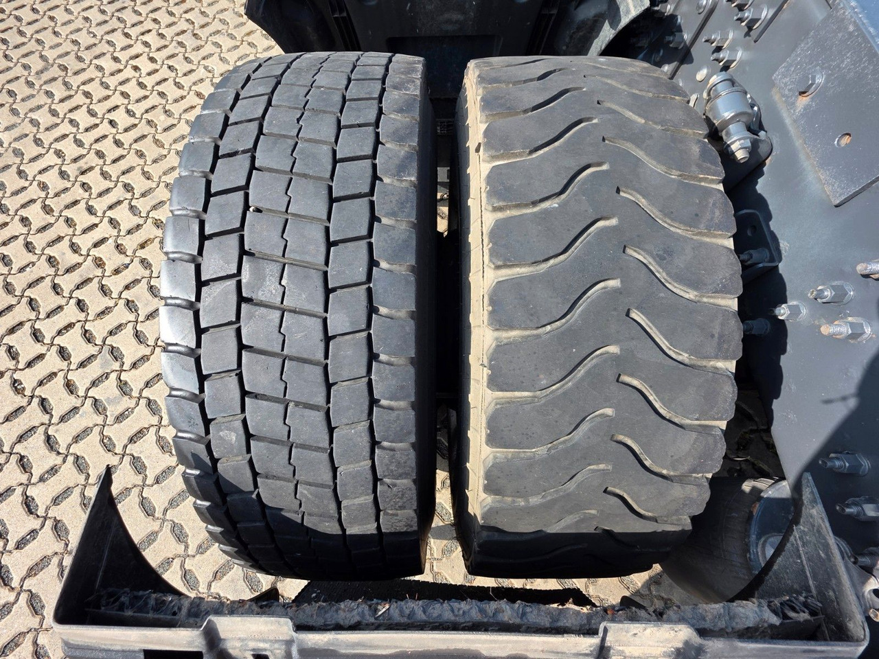 Тягач Volvo FH 540 / Retarder / Standklima / TV / 6D: фото 28