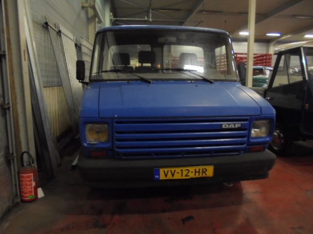 DAF 400 400 - Грузовик бортовой/ Платформа: фото 2 DAF 400 400 - Грузовик бортовой/ Платформа: фото 2