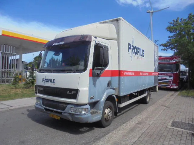 DAF LF 45 150 NL TRUCK SERVICE TRUCK SERVICE TRUCK MET COMPRESSOR - Грузовик с закрытым кузовом: фото 1 DAF LF 45 150 NL TRUCK SERVICE TRUCK SERVICE TRUCK MET COMPRESSOR - Грузовик с закрытым кузовом: фото 1
