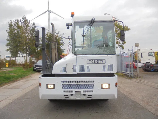 Kalmar TT616I TT616IC-9-L1A8 - Терминальный тягач: фото 2 Kalmar TT616I TT616IC-9-L1A8 - Терминальный тягач: фото 2