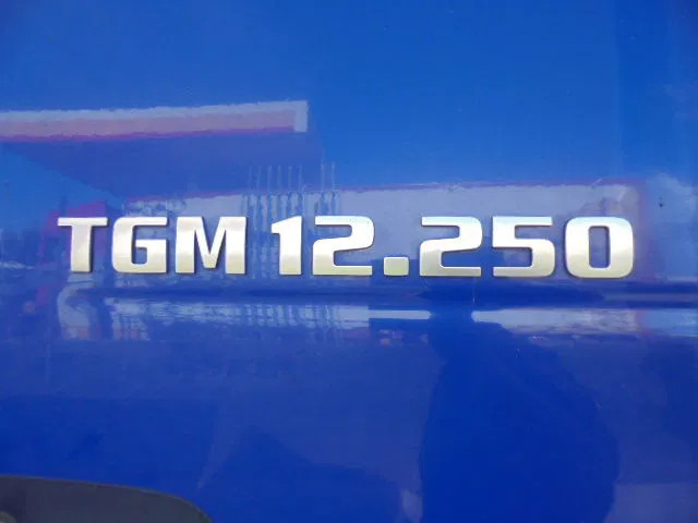 MAN TGM 12.250 - Грузовик с закрытым кузовом: фото 4 MAN TGM 12.250 - Грузовик с закрытым кузовом: фото 4