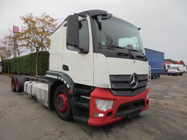 Mercedes-Benz Actros 2340 6X2 EUR 6 - Автовоз: фото 3 Mercedes-Benz Actros 2340 6X2 EUR 6 - Автовоз: фото 3