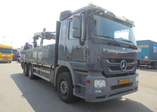 Mercedes-Benz Actros 2532 LTNLA - Грузовик бортовой/ Платформа, Автоманипулятор: фото 2 Mercedes-Benz Actros 2532 LTNLA - Грузовик бортовой/ Платформа, Автоманипулятор: фото 2