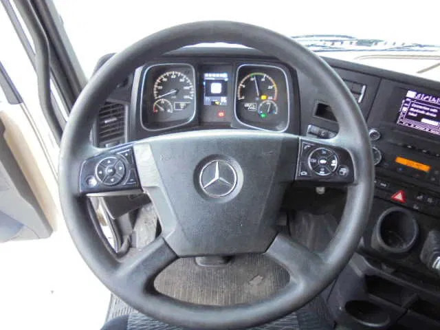 Грузовик-шасси Mercedes-Benz Actros 2542 6X2: фото 16