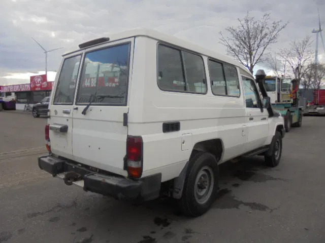 Внедорожник Toyota Land Cruiser HZJ78L 4WD EXPORT OUT EU ONLY: фото 5 Внедорожник Toyota Land Cruiser HZJ78L 4WD EXPORT OUT EU ONLY: фото 5