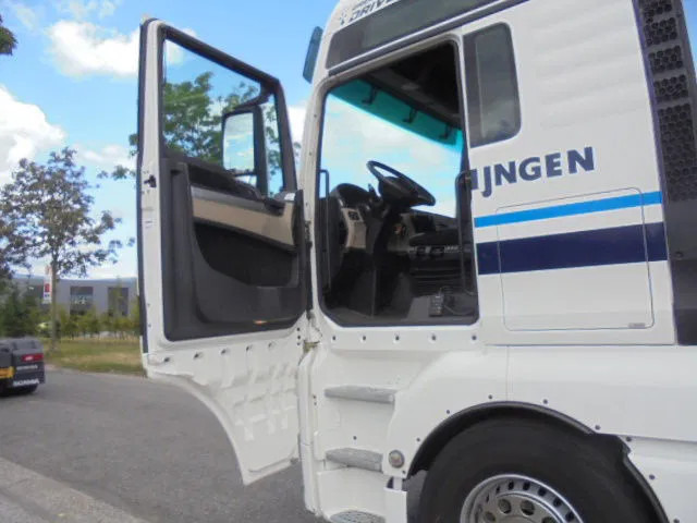 Тягач MAN TGX 26.500 XXL TUV APK 03-26 NL TRUCK 16X IN STOCK: фото 8 Тягач MAN TGX 26.500 XXL TUV APK 03-26 NL TRUCK 16X IN STOCK: фото 8
