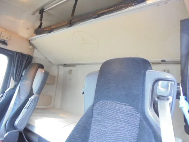Тягач Mercedes-Benz Actros 1840: фото 13
