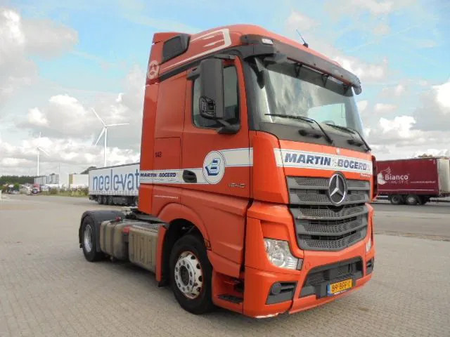 Mercedes-Benz Actros 1840 - Тягач: фото 2 Mercedes-Benz Actros 1840 - Тягач: фото 2