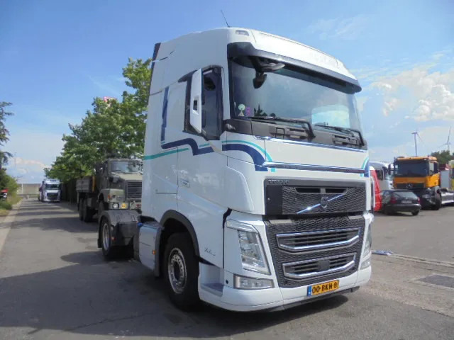 Volvo FH 420 NL TRUCK - Тягач: фото 3 Volvo FH 420 NL TRUCK - Тягач: фото 3