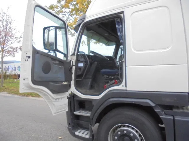 Volvo FM 400 GLOBETROTTER ADR NL TRUCK - Тягач: фото 5 Volvo FM 400 GLOBETROTTER ADR NL TRUCK - Тягач: фото 5