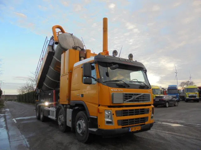 Volvo FM 400 8X4 NL TRUCK - Ассенизатор: фото 3 Volvo FM 400 8X4 NL TRUCK - Ассенизатор: фото 3