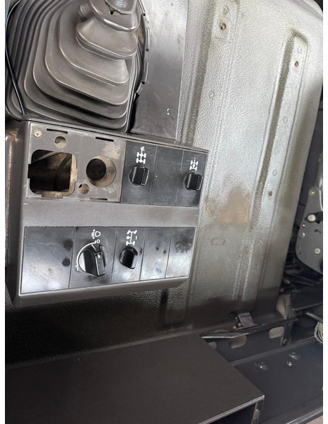 Грузовик-шасси Mercedes-Benz 3234: фото 17 Грузовик-шасси Mercedes-Benz 3234: фото 17