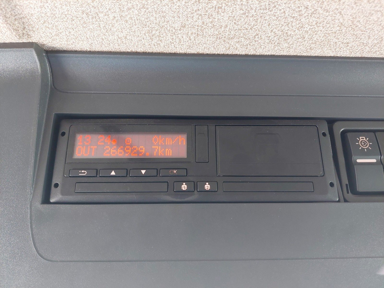 MAN TGL 12.250 BL 4x2 в лизинг MAN TGL 12.250 BL 4x2: фото 42