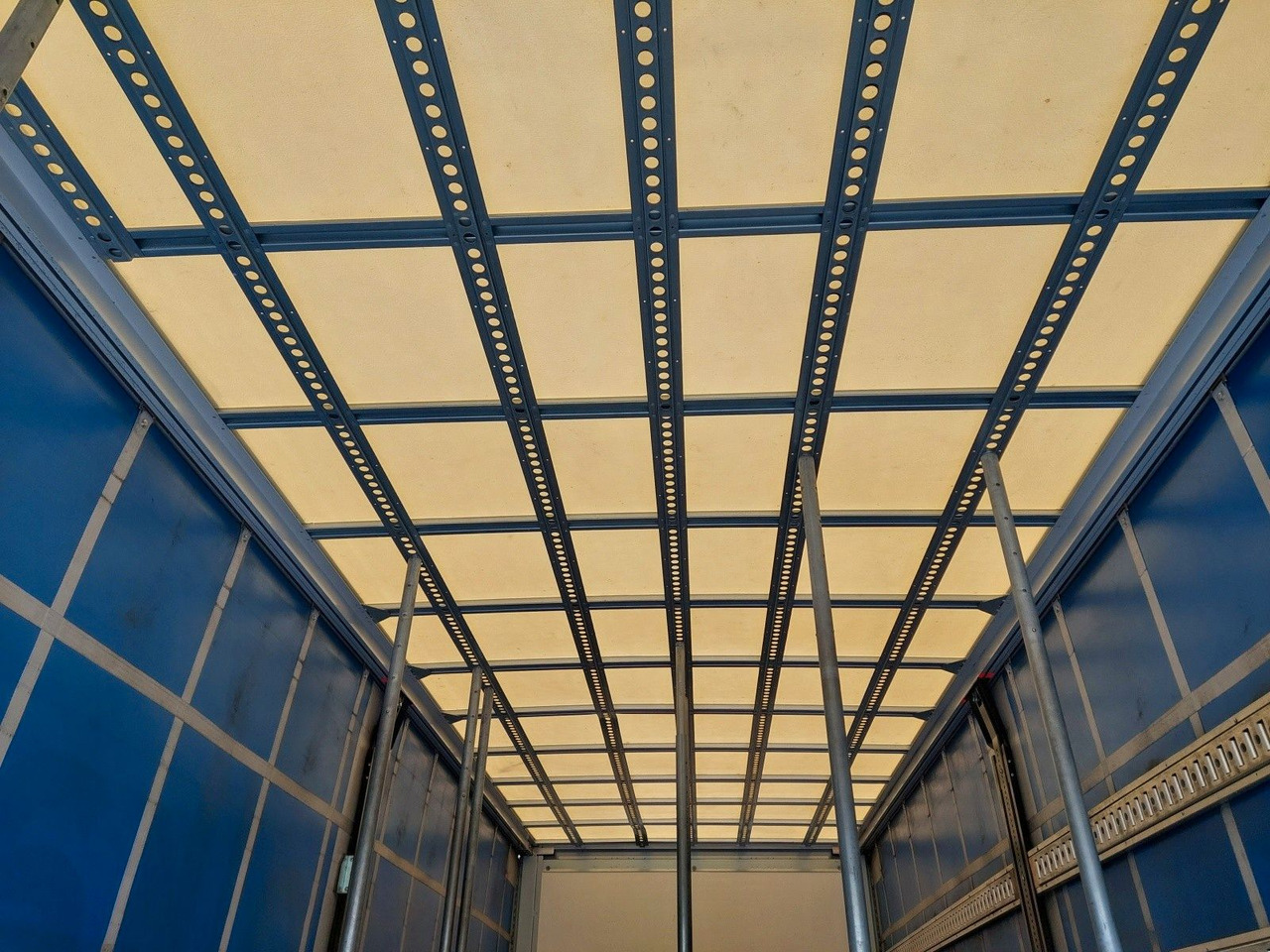 MAN TGL 12.250 BL 4x2 в лизинг MAN TGL 12.250 BL 4x2: фото 9